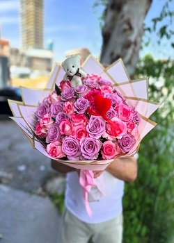 Demirköprü renkli güller